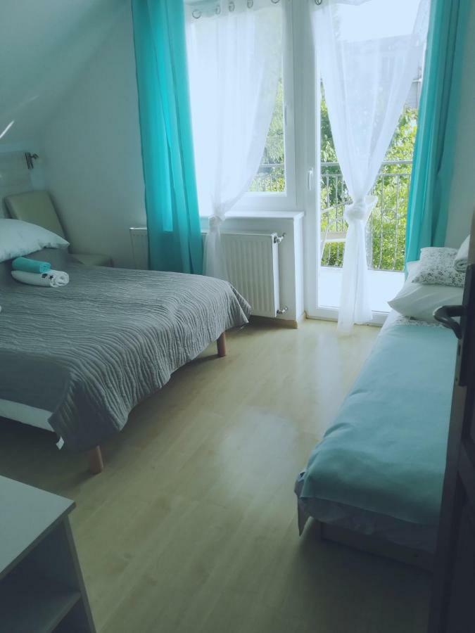 Pokoje Goscinne Jutrzenka Swarzewo Exterior foto